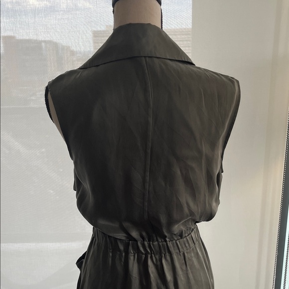 bebe Olive Green Sleeveless Tunic - Picture 6 of 8